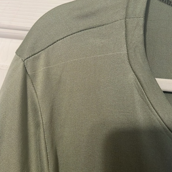 2 Boutique Dresses - Picture 3 of 8